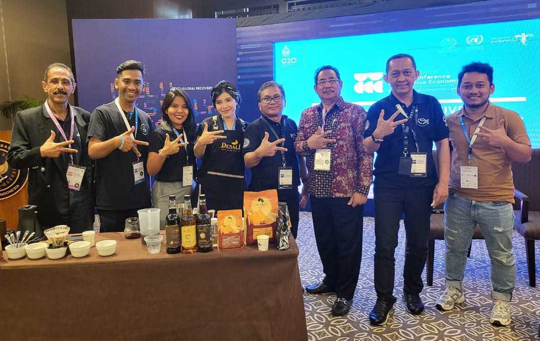 Catatan dari: “Word Conference On Creative Economy”