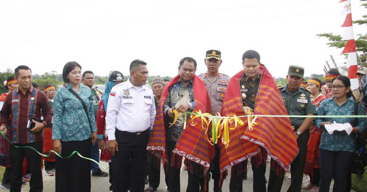 Bupati dan Wabup Sergai Resmikan Jalan di Dolok Masihul