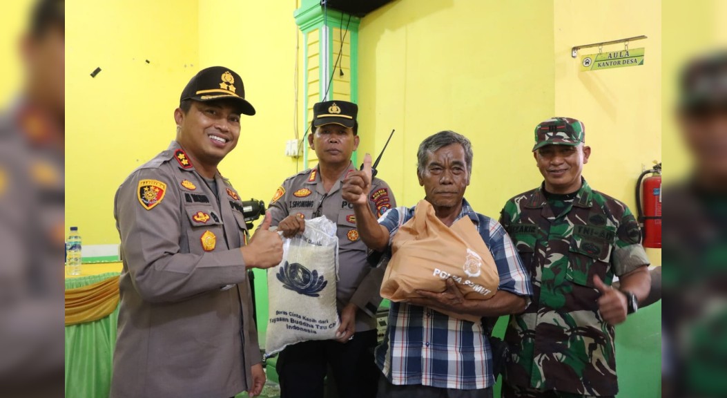 Kapolres Sergai Salurkan Sembako Bantuan Kapolri dan Kapolda Sumut