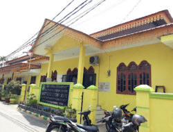 Warga Kelurahan Aur Protes Terkait Dugaan Kutipan Uang oleh Oknum Ngaku Ketua LPM