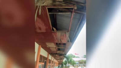 Plafon SDN 05 Desa Bogak Dikhawatirkan Runtuh dan Timpa Anak Sekolah