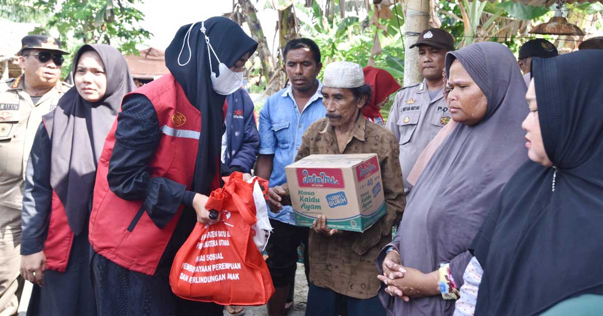 BK3S Batu Bara Salurkan Bantuan untuk Korban Gelombang Pasang Laut