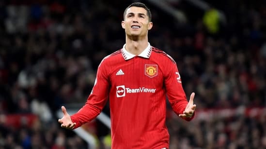 Ronaldo Berpisah dengan Man United, Kapten Portugal Itu Tinggalkan Old Trafford Sebelum Akhir Musim