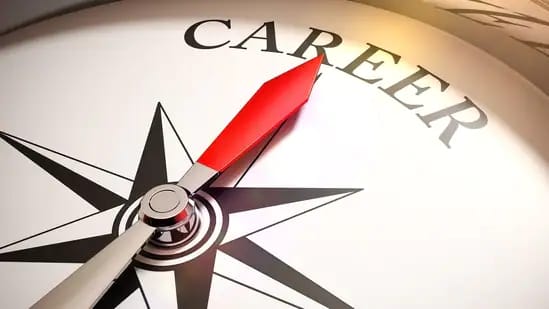 Horoskop Karir Hari Ini 24 November 2022: Kiat Astro untuk mendapatkan kepercayaan diri di tempat kerja