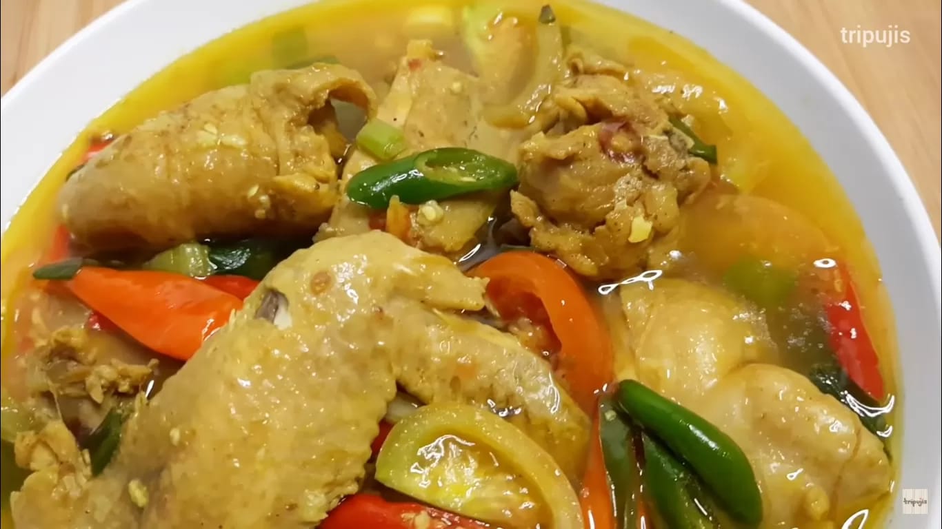 Hem, Yuk Sarapan Pagi dengan Garang Asem Ayam Tanpa Santan