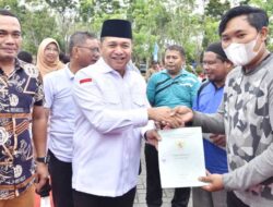 Gebyar Kecamatan Diwarnai Penyerahan Sertifikat Tanah Gratis