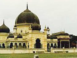 Jadwal Salat Medan Sekitarnya, Sabtu 3 Desember 2022