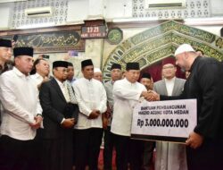 Menhan Prabowo Serahkan Rp 3 M Untuk Pembangunan Masjid Agung Medan