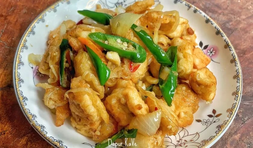 Hmm, Lezatnya Sarapan Pagi dengan Tahu Saus Tiram