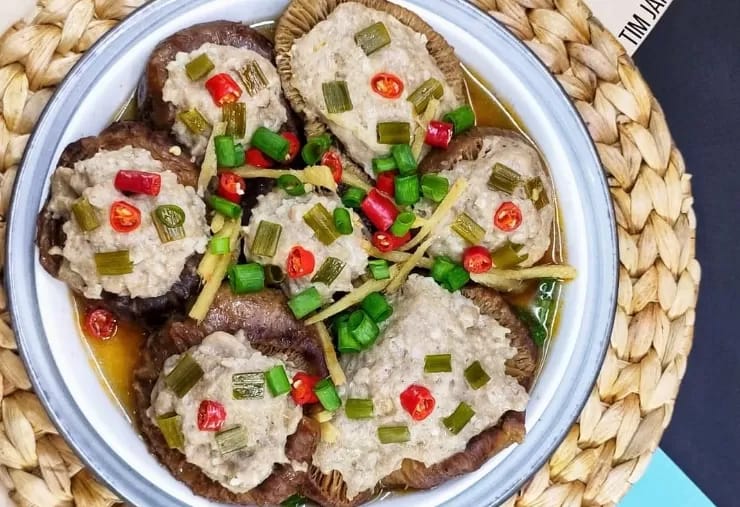 Hmm, Lezatnya Sarapan Pagi dengan Tim Jamur Ayam