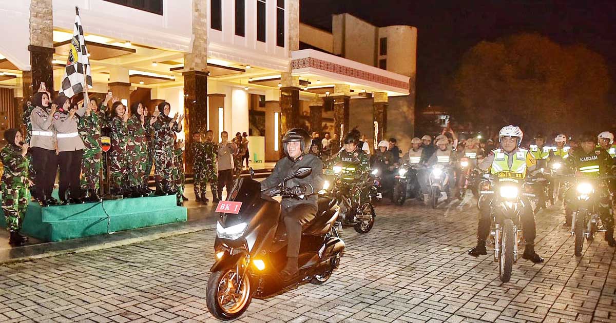 Gubernur Edy Pantau Pengamanan Tahun Baru Pakai Sepeda Motor