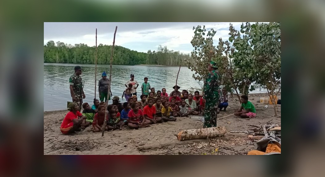 Murid di Kampung Potowaiburu Tak Mau Sekolah Lebih Suka Cari Kepiting