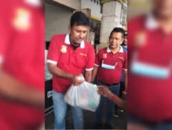 Pengusaha Bakti Musik Bagikan 500 Paket Sembako Kepada Warga Kurang Mampu