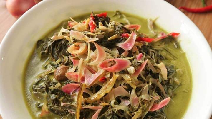 Resep Gulai Pucuk Singkong Kecombrang Untuk Makan Siang
