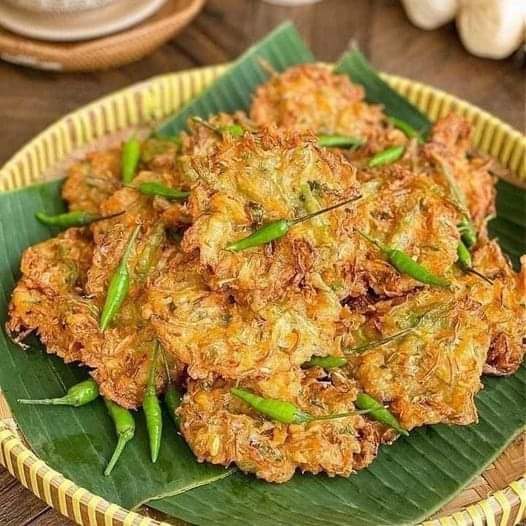 Hmm, Lezatnya Sarapan Pagi dengan Bakwan Sayur Mak Nyus