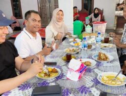 Dukung UMKM, Bupati Sergai Bersama Rombongan Makan Lontong Simpang Sawit