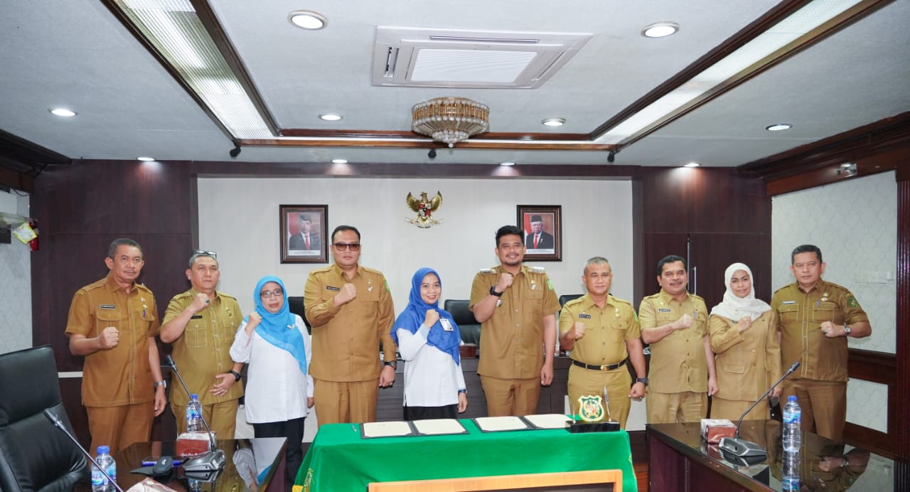Pemko Medan Terima UHC Award