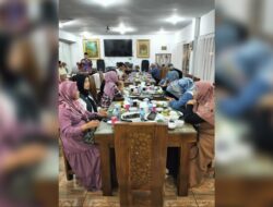 Alumni SMP Neg XI Dan Semandel Medan Gelar Bukber