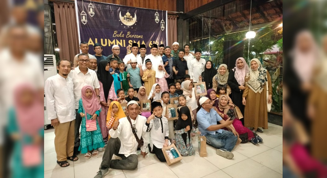 Alumni SMA 6'91 Medan Buka Bersama Yatim Piatu