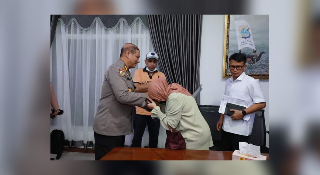 Ibu Korban Penganiayaan Terharu Setelah Direskrimum Poldasu Tetapkan AH Tersangka