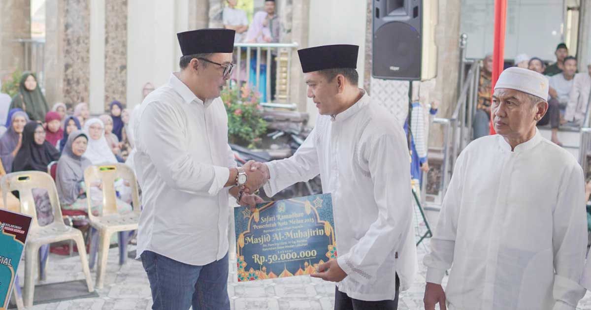 Pemko Medan Serahkan Bantuan Untuk Pembangunan Masjid Al-Muhajirin