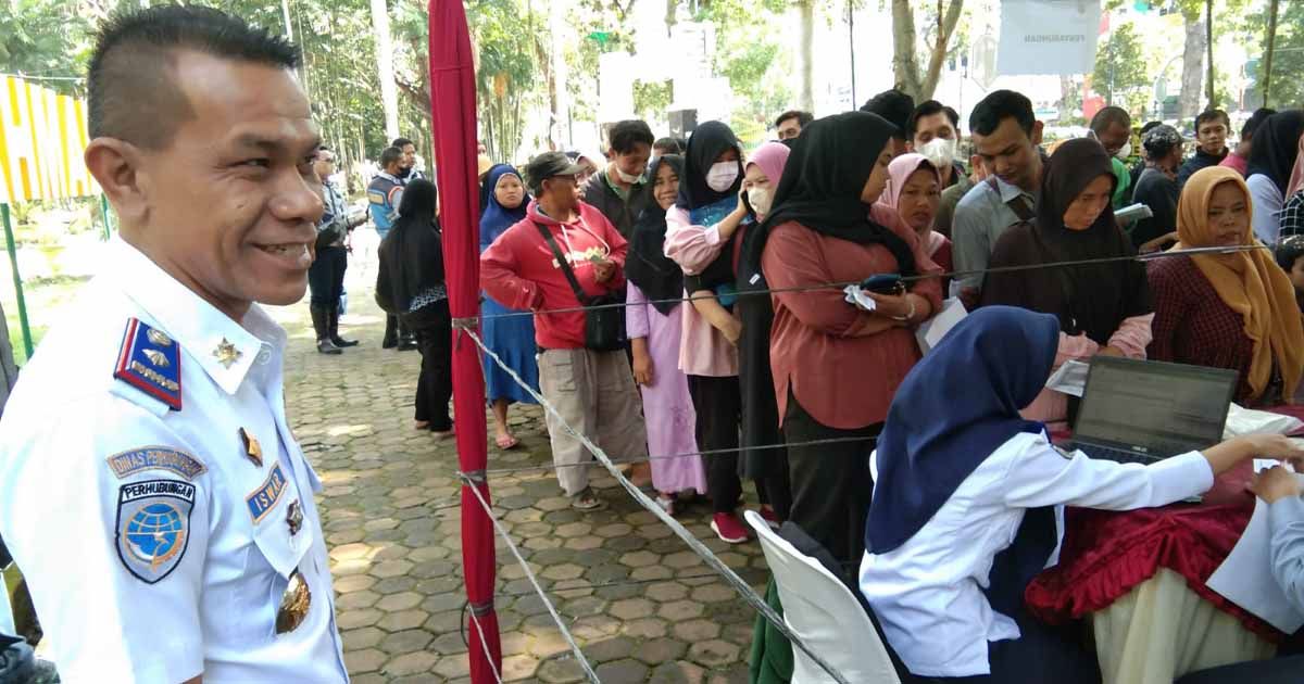 Calon Pemudik Antusias Ambil Tiket Mudik Bareng Pemko Medan
