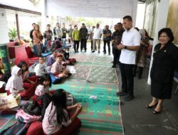 Musa Rajekshah Kunjungi Pojok Baca Taman Kota Kabanjahe