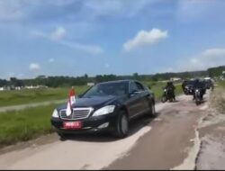 Kunjungi Lampung Presiden Tinjau Sejumlah Ruad Jalan yang Rusak, Ini Kata Jokowi