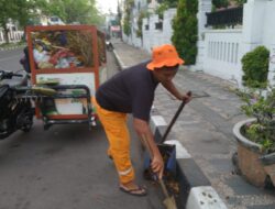 Kelurahan Aur Terapkan Program Seram Atasi Sampah Liar