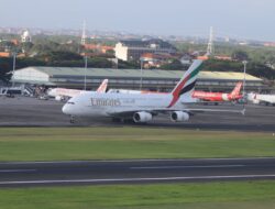 Perdana di Indonesia, Pesawat Terbesar di Dunia Mendarat di Bali