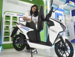Ngebut Membangun Ekosistem Motor Listrik