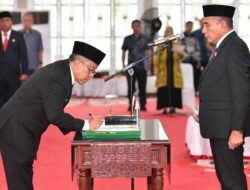 Lantik Marlindo Harahap Sebagai Kadis PUPR,  Edy Rahmayadi Tekankan Penyelesaian   Pembangunan Infrastruktur