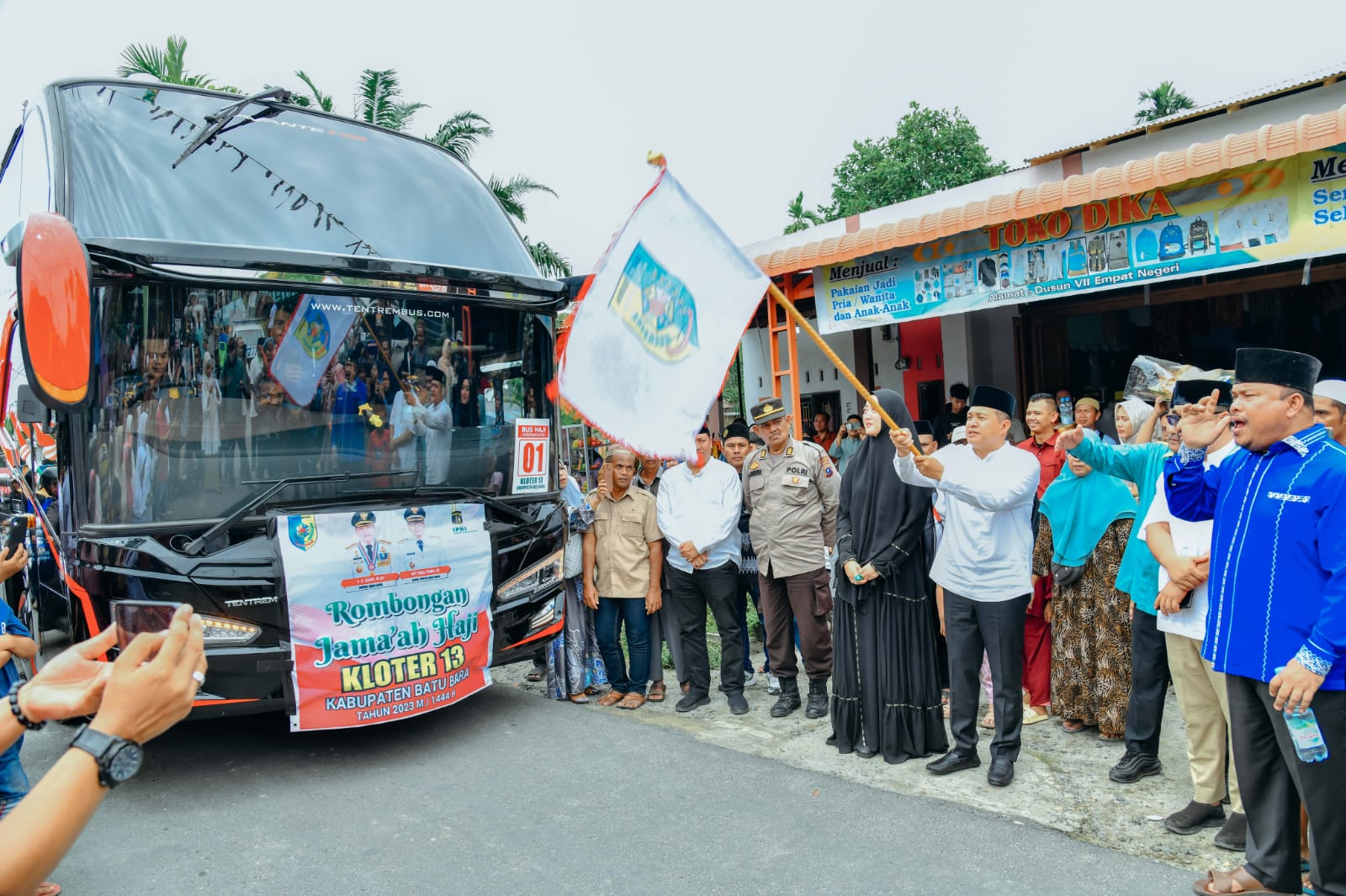Bupati Batu Bara Lepas Keberangkatan 288 Calhaj