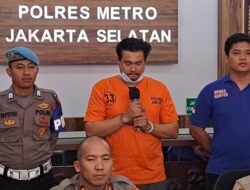 Nekat! Artis Bobby Joseph Beli Tembakau Sintetis Melalui Medsos