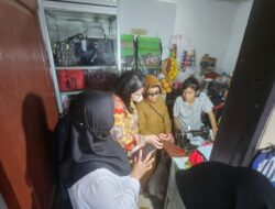 Polisi Sambangi Kediaman Desi Natalia Sinulingga Bantu Proses Laporan Dugaan Pemerkosaan Anaknya