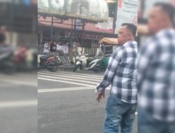 Polisi Bubarkan Pelajar Yang Nongkrong Di Jalan