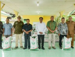 Socfindo Salurkan 89 Ton Pupuk Bantuan Untuk Petani, Ini Kata Bupati Sergai