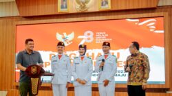 Wali Kota Medan Berikan Beasiswa Kepada 4 Personel Paskibraka