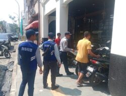 Puluhan Kendaraan Parkir Di Trotoar Ditertibkan
