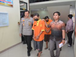 Berbaju Tahanan, Ini Muka Penyebar Hoax UAS Ditangkap Saat Demo Rempang