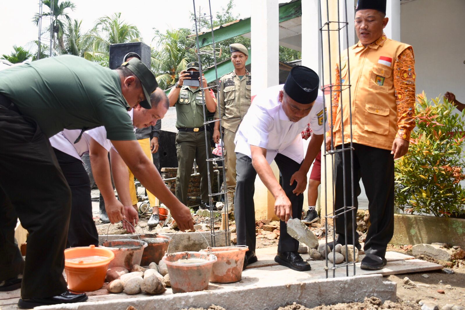 Bupati Sergai Letakkan Batu Pertama Pembangunan Musala Fathul Ilmi 35