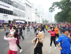 CFD Medan : Meski Diguyur Hujan Warga Tetap Antusias