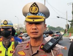 Polisi Tilang Pemotor Santuy di Jalan Margonda Depok, Motor Ikut Ditahan