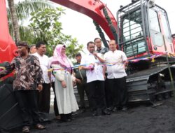 Bupati Sergai Berharap Bantuan Ekskavator Dorong Perkembangan Sentra Produksi Perikanan Budi Daya