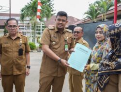 Wali Kota Medan Serahkan Bantuan Mesin & Peralatan Untuk 40 Komunitas Lingkungan Dan Bank Sampah