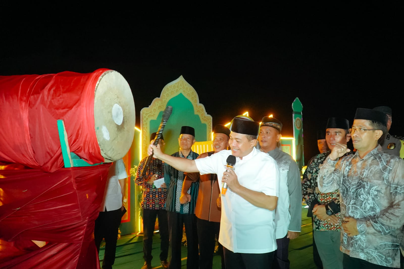 Bupati Batu Bara Tutup MTQ Ke-XVII Tingkat Desa Sei Bejangkar