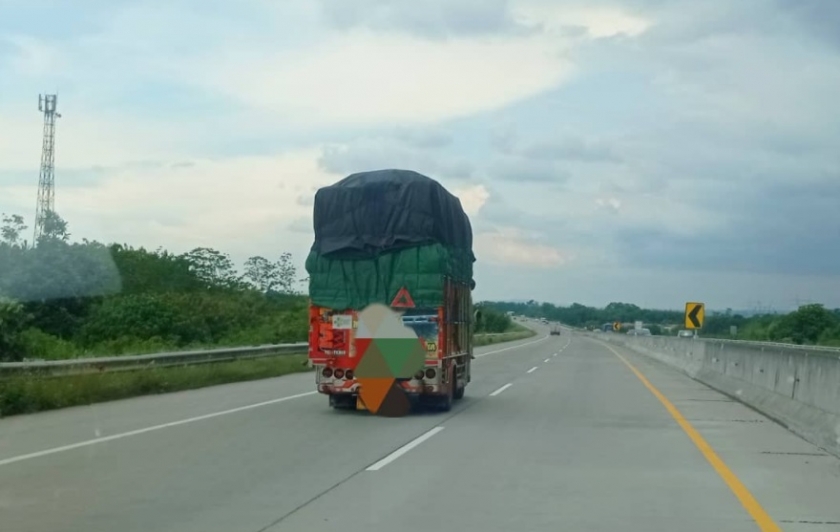 Menhub Batasi Operasional Truk Pada Tiga Hari Libur Nataru, Ini Jadwalnya