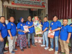 Jelang Nataru, Pengurus Dan Anggota Pewarta Dapat Bingkisan Dari Ketua