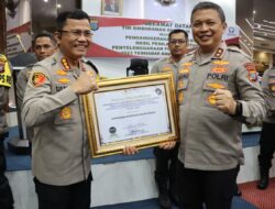 Kapolrestabes Medan Terima Penghargaan Dari Ombudsman Sumut 