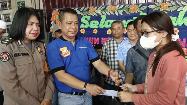 Rayakan HUT Ke-7, Pewarta.co Berbagi 650 Paket Sembako